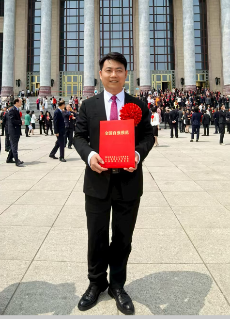 免费办案千件！全国自强模范张绍明：从苦难